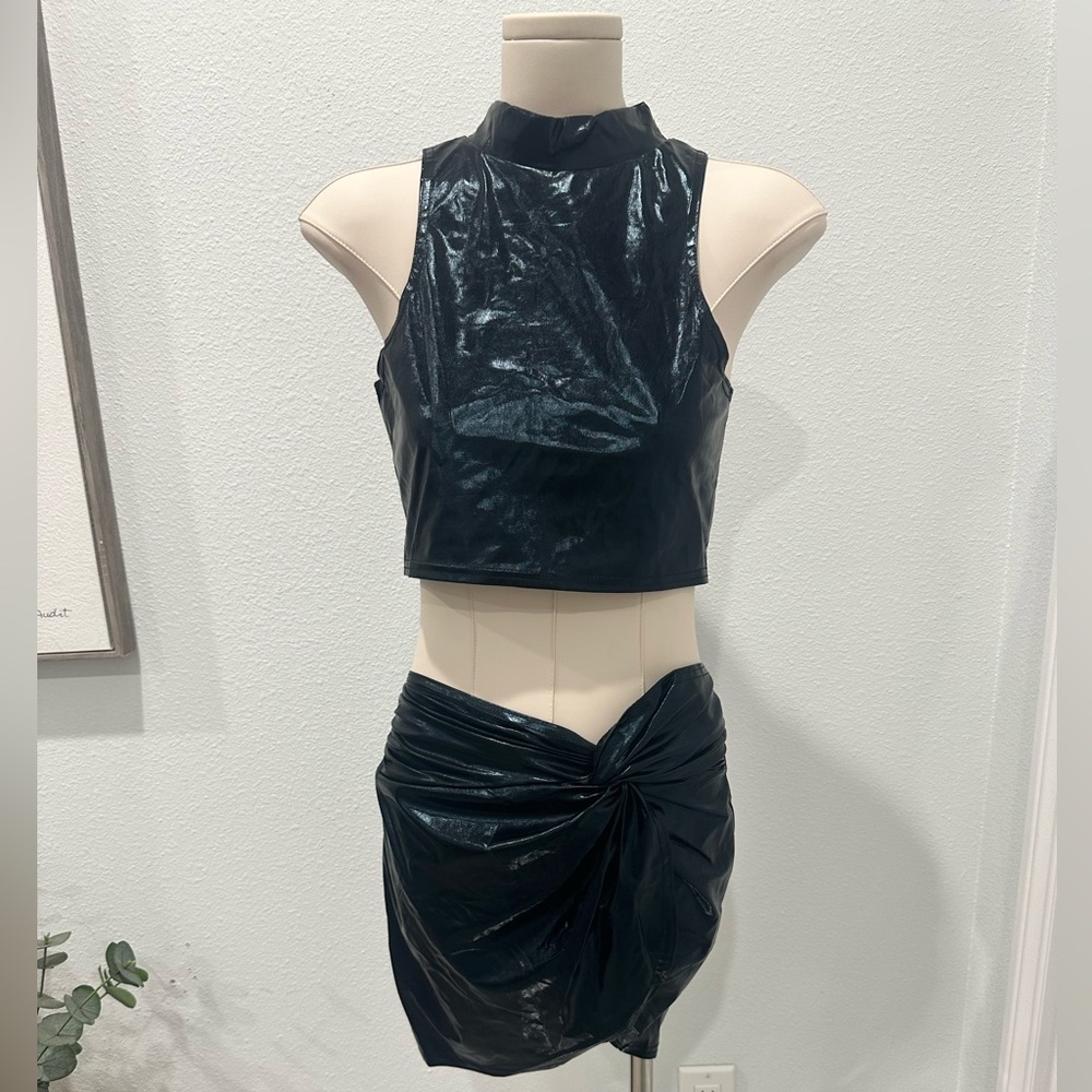 EGO Black Shiny Knit Crop Top & Knot Front Mini Skirt Set, 4US Size, NWT